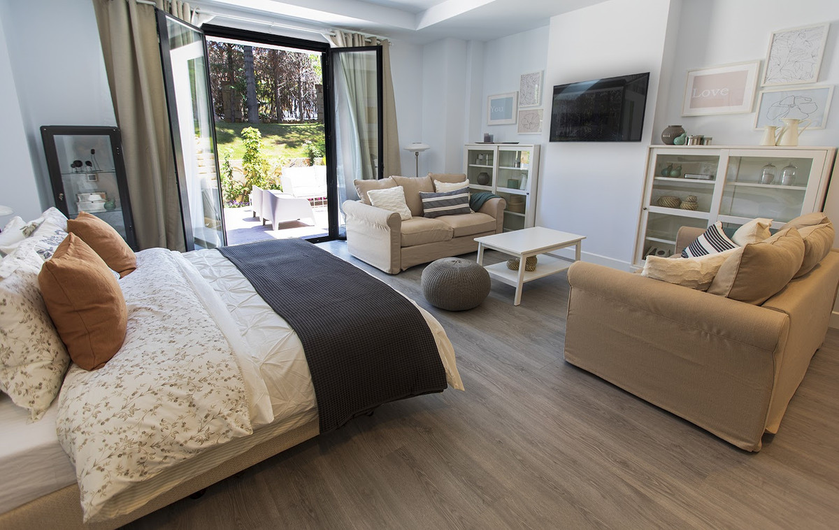 Se vende Villa - Chalet de 10 dormitorios en Costa Del Sol, Málaga, España