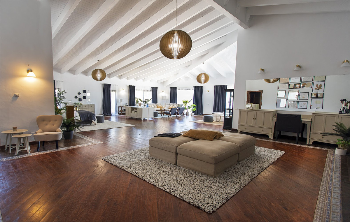 Se vende Villa - Chalet de 10 dormitorios en Costa Del Sol, Málaga, España