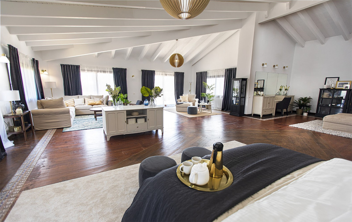 Se vende Villa - Chalet de 10 dormitorios en Costa Del Sol, Málaga, España