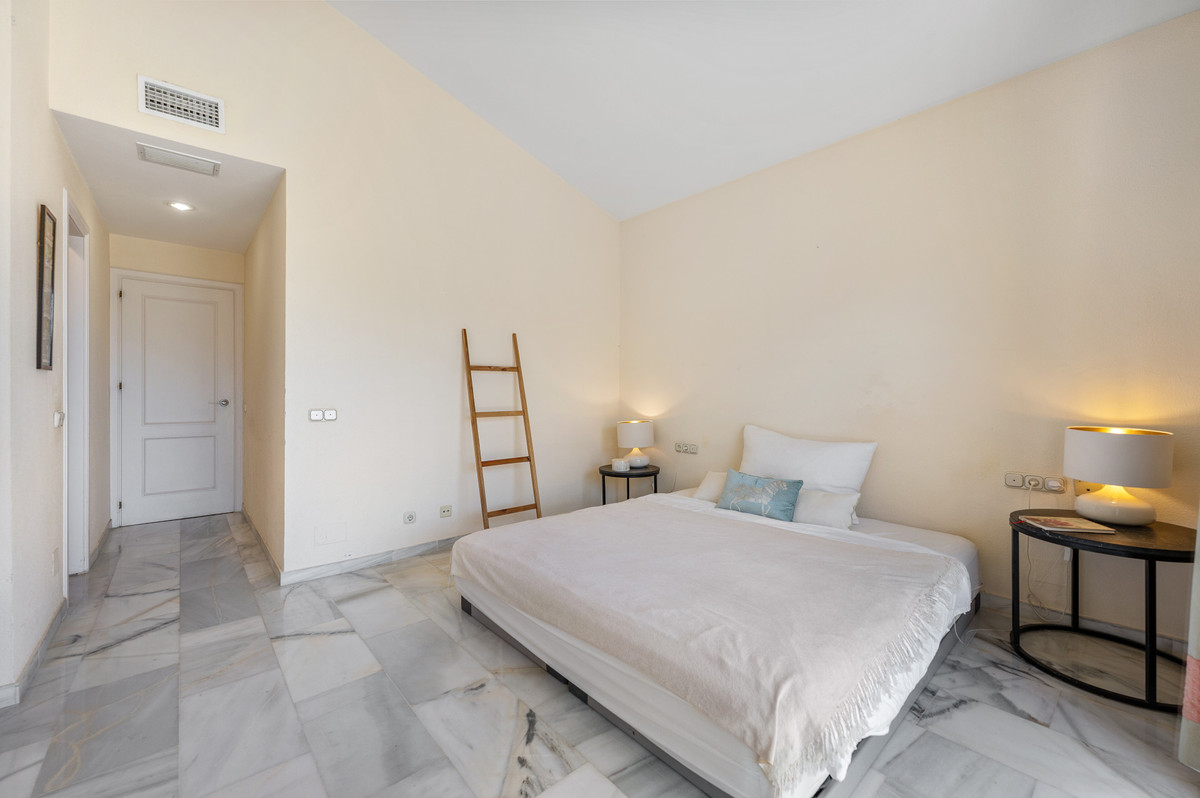 3 Bed Apartment for sale in Nueva Andalucía Costa Del Sol, Málaga, Spain