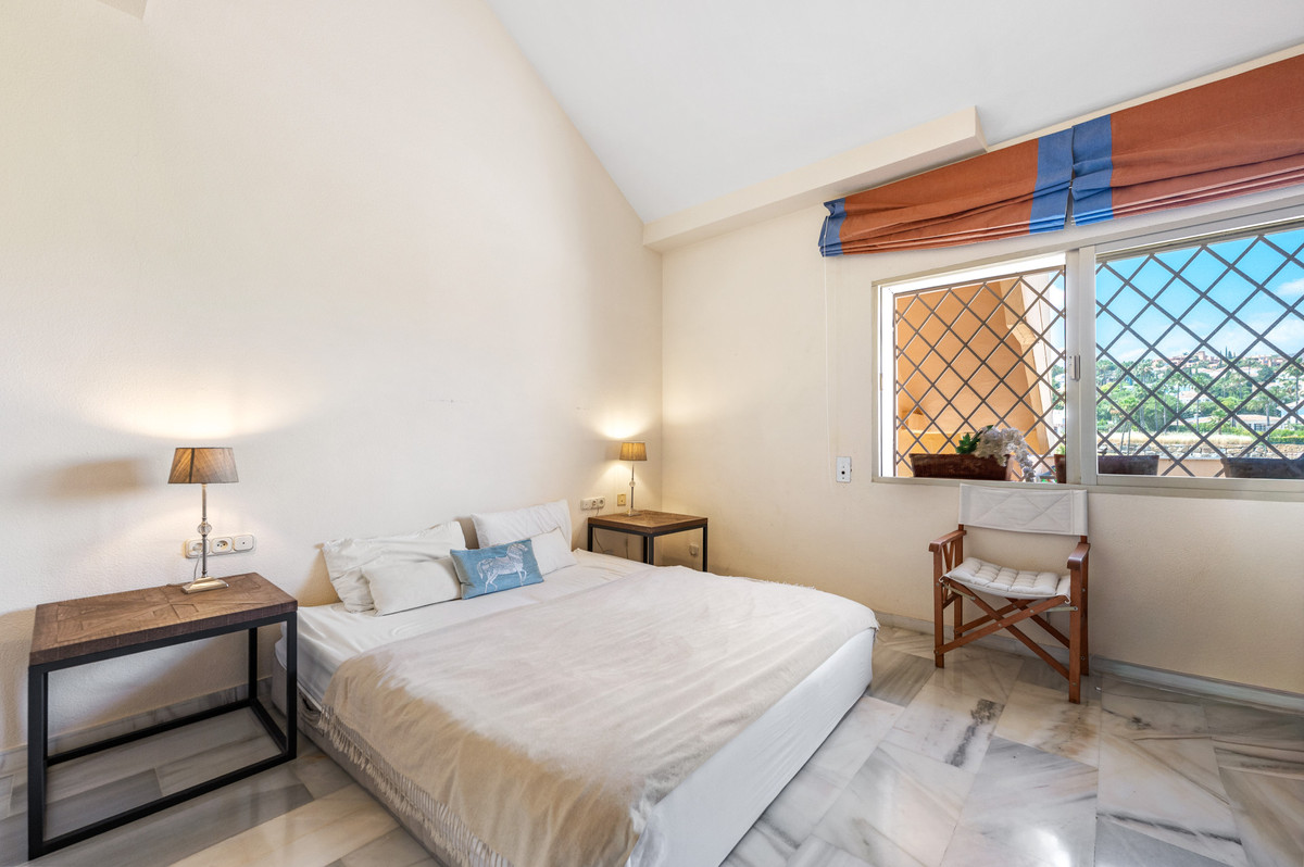 3 Bed Apartment for sale in Nueva Andalucía Costa Del Sol, Málaga, Spain