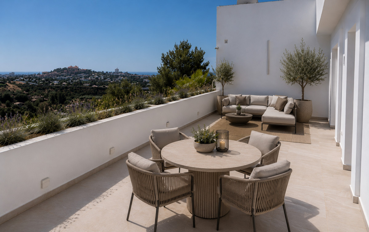 3 Bed Apartment for sale in La Quinta Costa Del Sol, Málaga, Spain