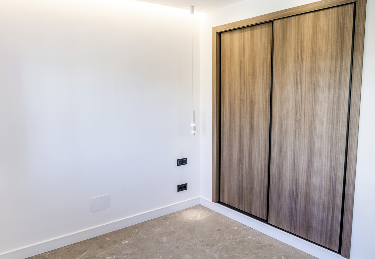 3 Bed Apartment for sale in La Quinta Costa Del Sol, Málaga, Spain