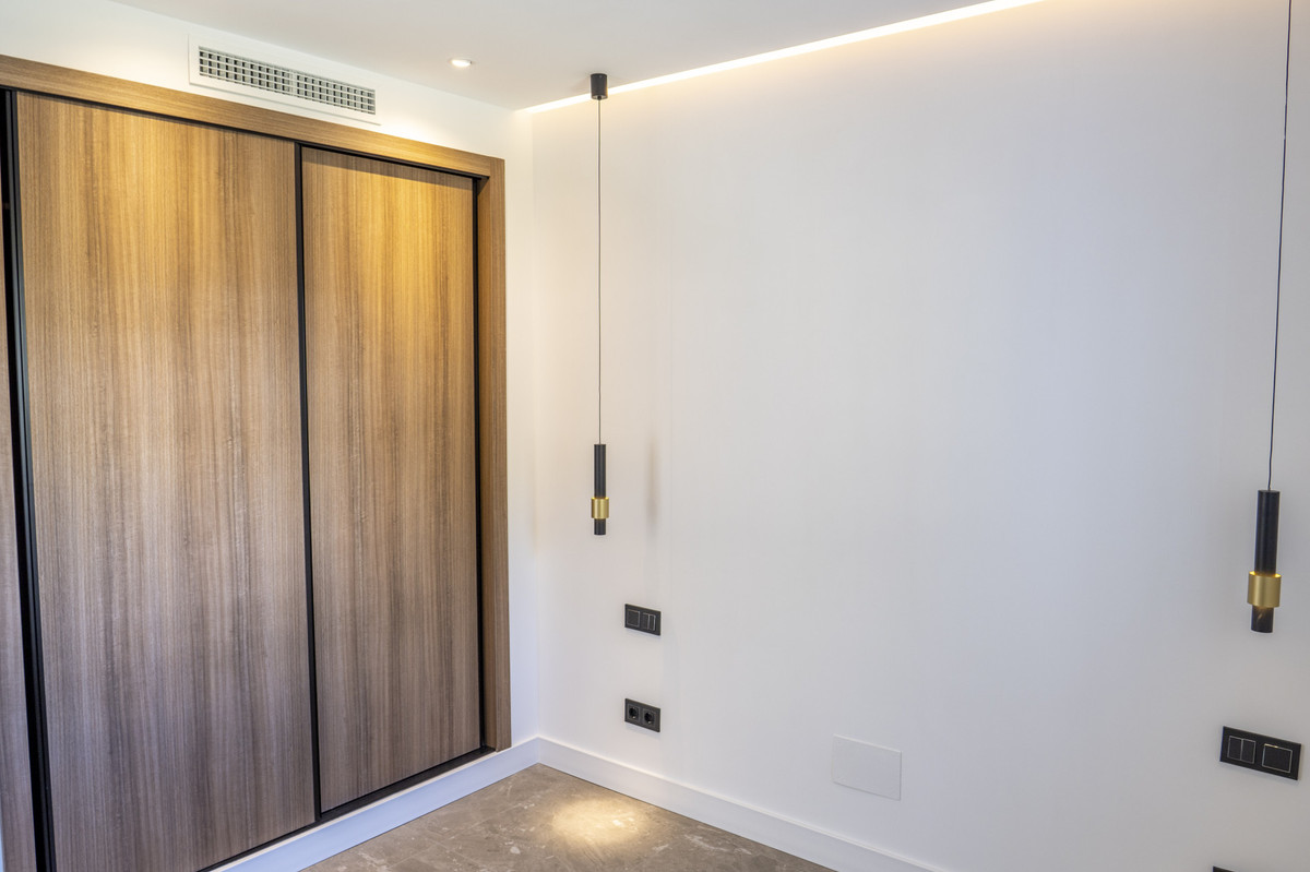 3 Bed Apartment for sale in La Quinta Costa Del Sol, Málaga, Spain