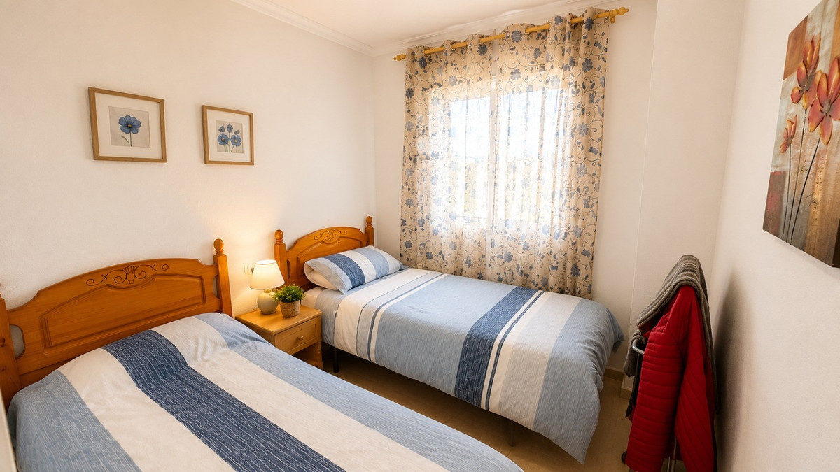 Se vende Apartamento Planta Baja de 2 dormitorios en Costa Blanca, Alicante, España