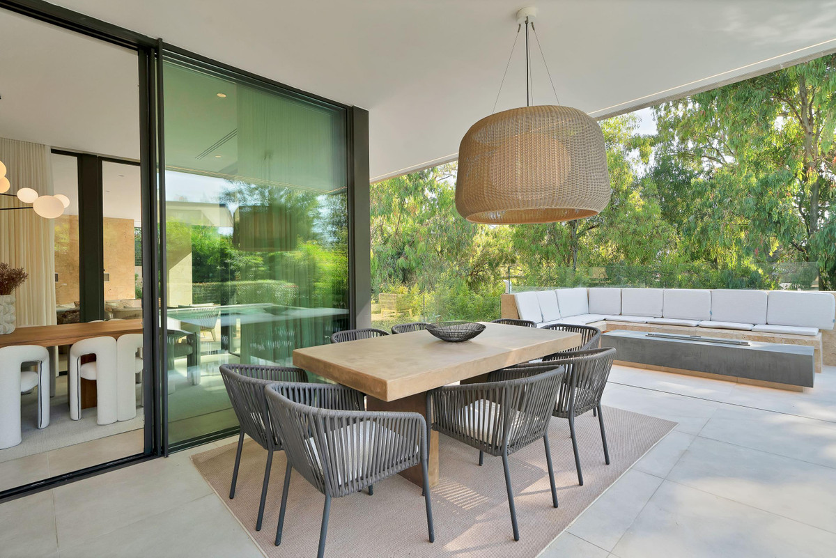 6 Bed Townhouse for sale in Marbella Costa Del Sol, Málaga, Spain