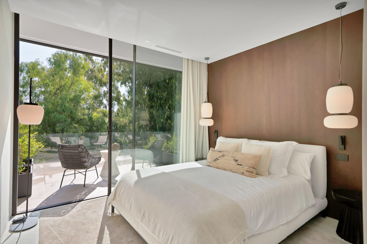 6 Bed Townhouse for sale in Marbella Costa Del Sol, Málaga, Spain