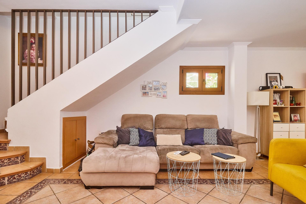 4 Bed Townhouse for sale in Fuengirola Costa Del Sol, Málaga, Spain