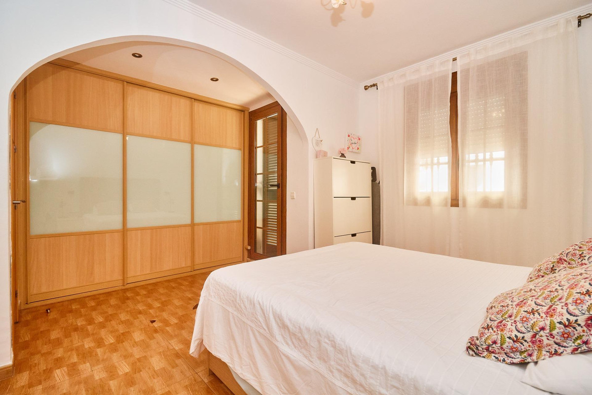 4 Bed Townhouse for sale in Fuengirola Costa Del Sol, Málaga, Spain