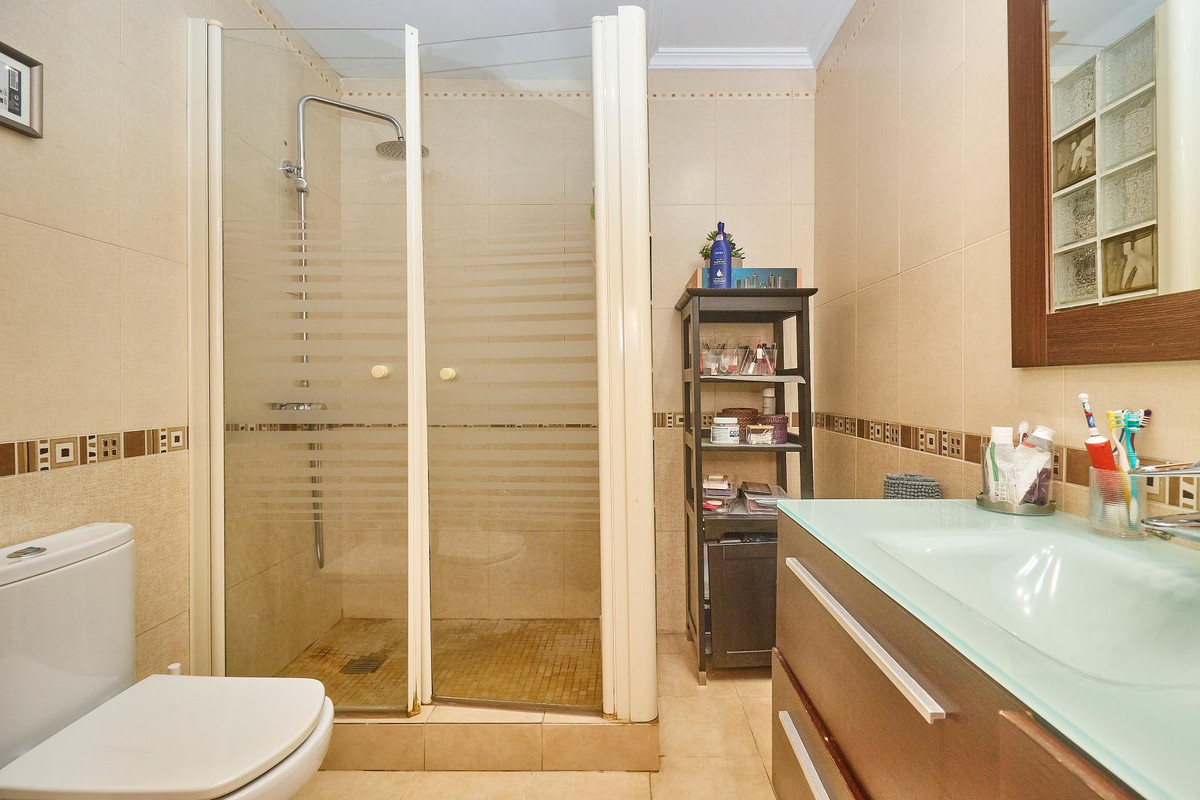 4 Bed Townhouse for sale in Fuengirola Costa Del Sol, Málaga, Spain