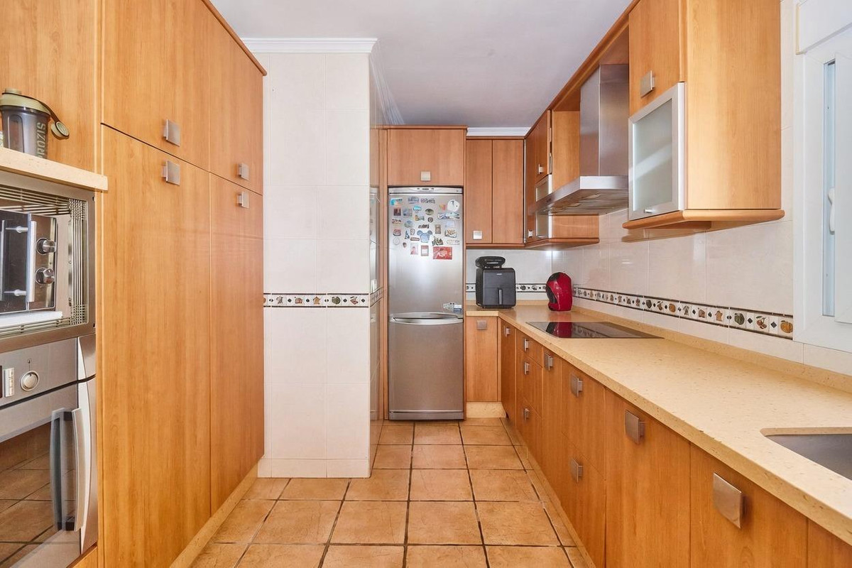 4 Bed Townhouse for sale in Fuengirola Costa Del Sol, Málaga, Spain