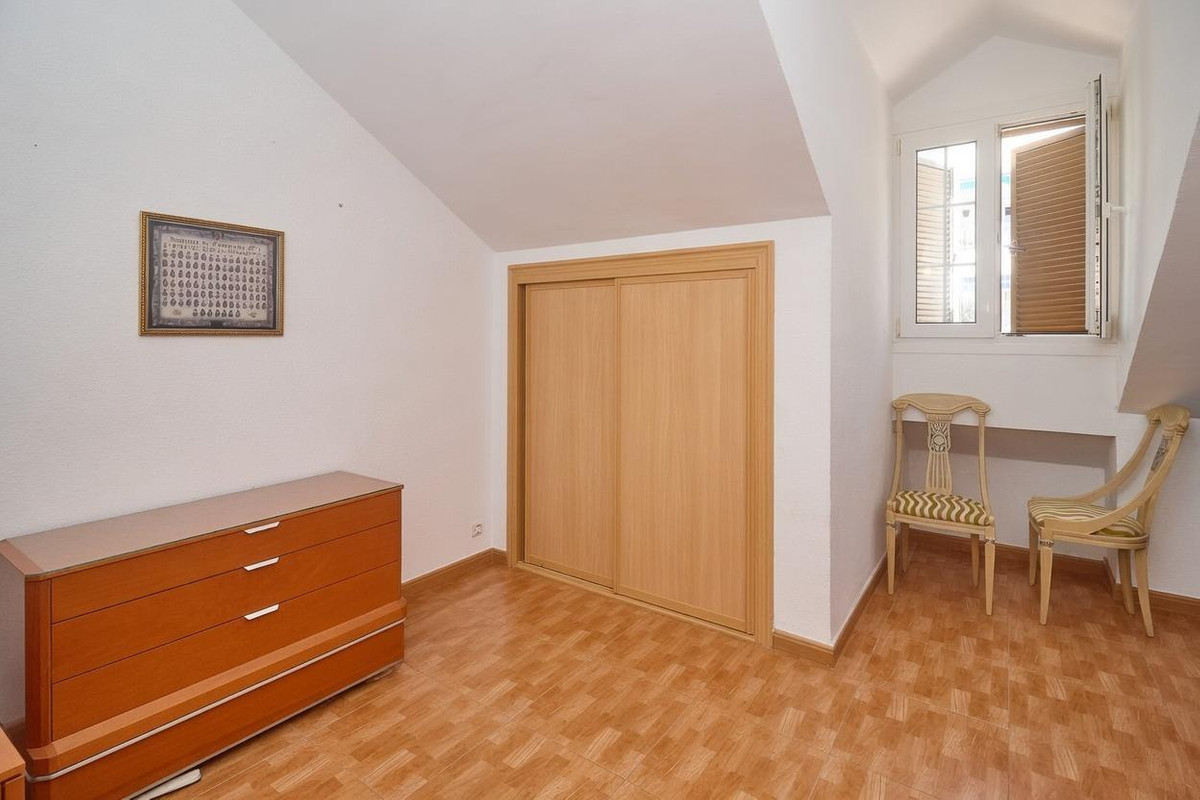 4 Bed Townhouse for sale in Fuengirola Costa Del Sol, Málaga, Spain