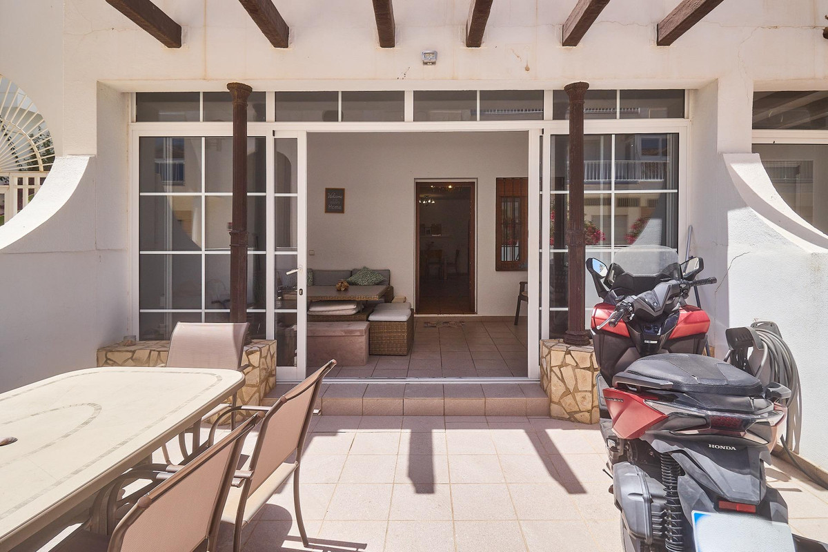 4 Bed Townhouse for sale in Fuengirola Costa Del Sol, Málaga, Spain
