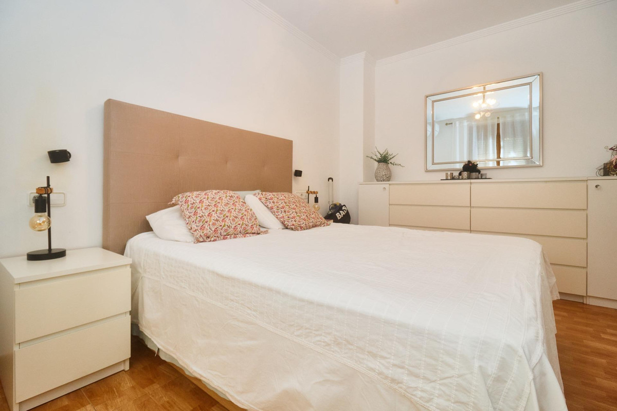 4 Bed Townhouse for sale in Fuengirola Costa Del Sol, Málaga, Spain
