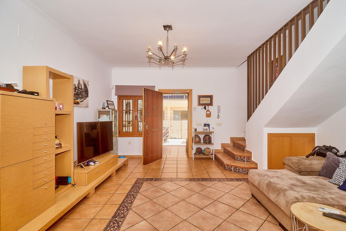 4 Bed Townhouse for sale in Fuengirola Costa Del Sol, Málaga, Spain