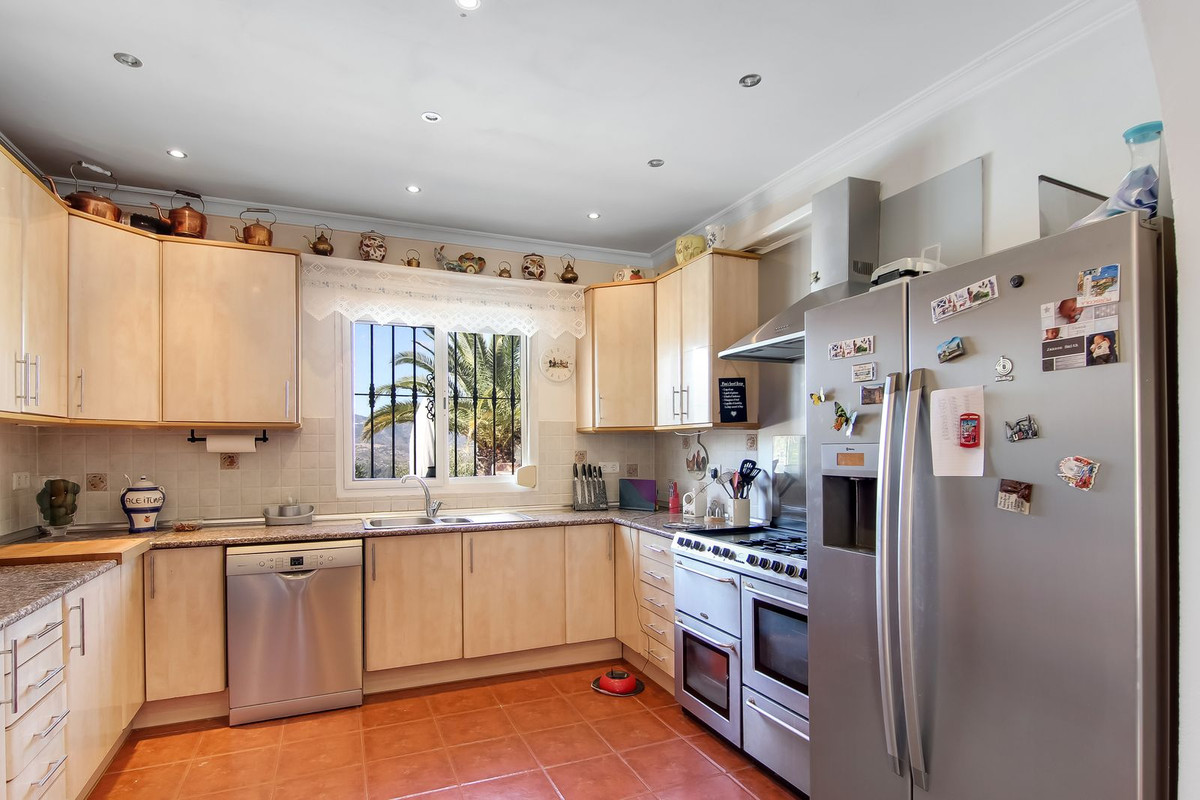 Se vende Finca - Cortijo de 3 dormitorios en Costa Del Sol, Málaga, España