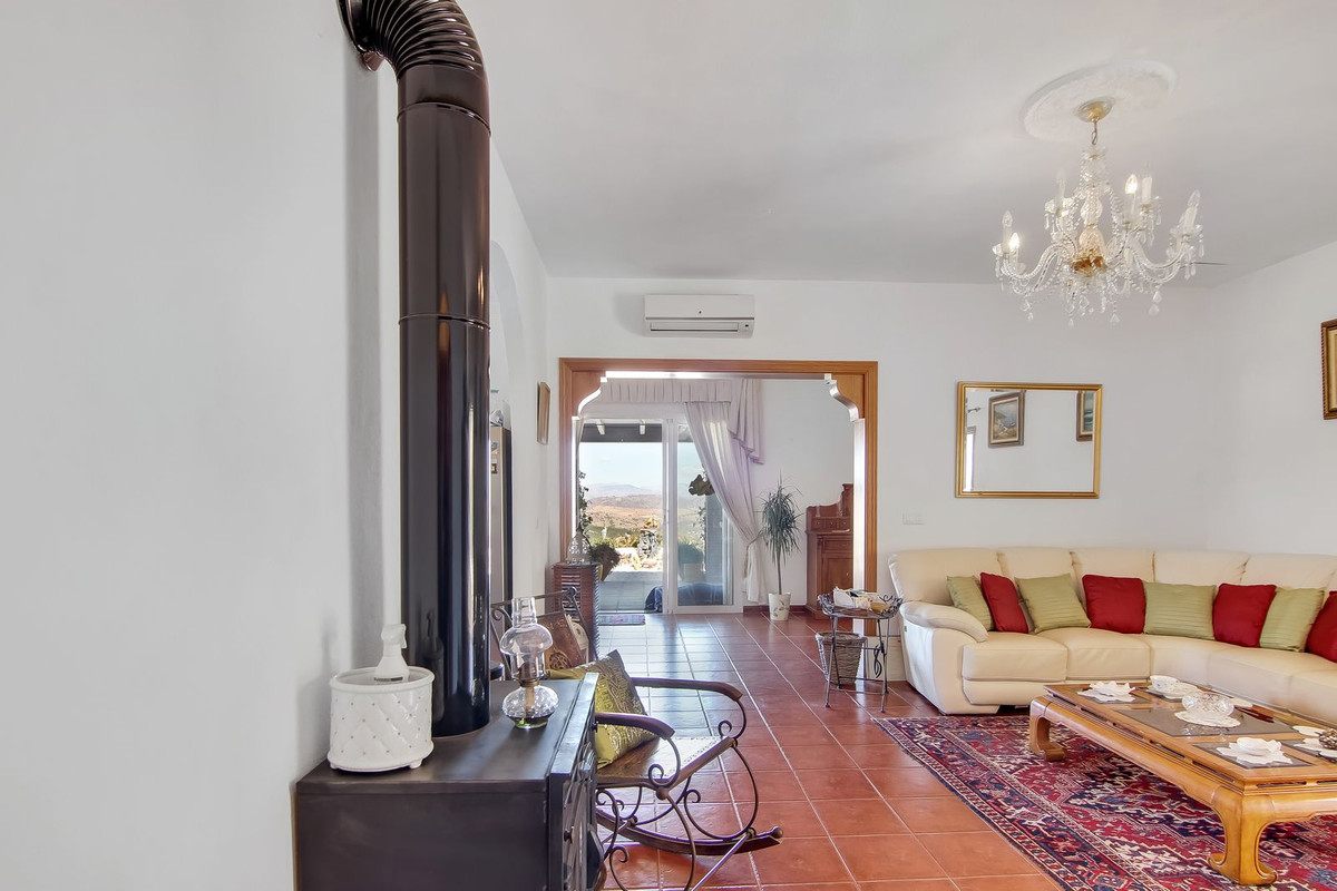 Se vende Finca - Cortijo de 3 dormitorios en Costa Del Sol, Málaga, España