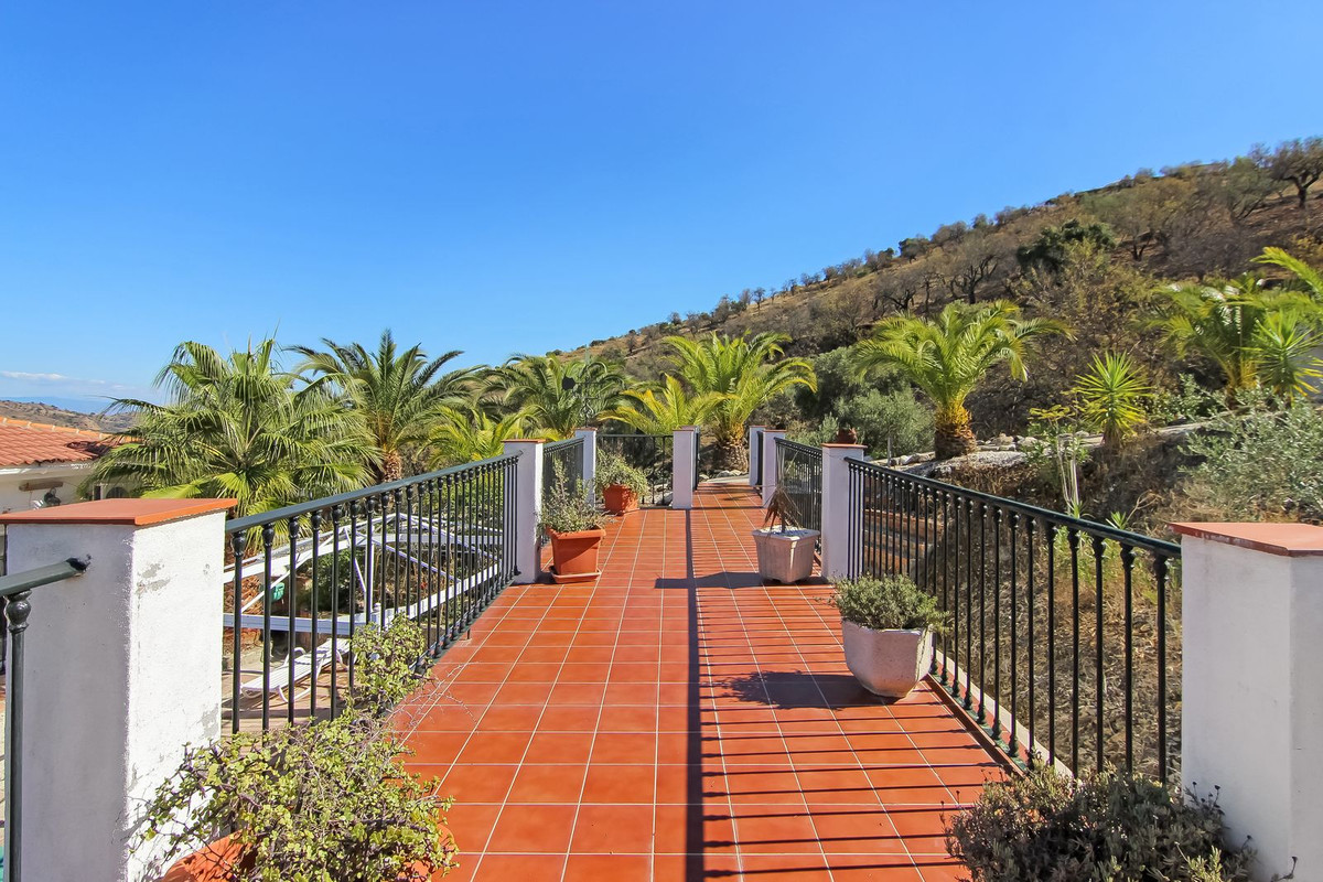 Se vende Finca - Cortijo de 3 dormitorios en Costa Del Sol, Málaga, España