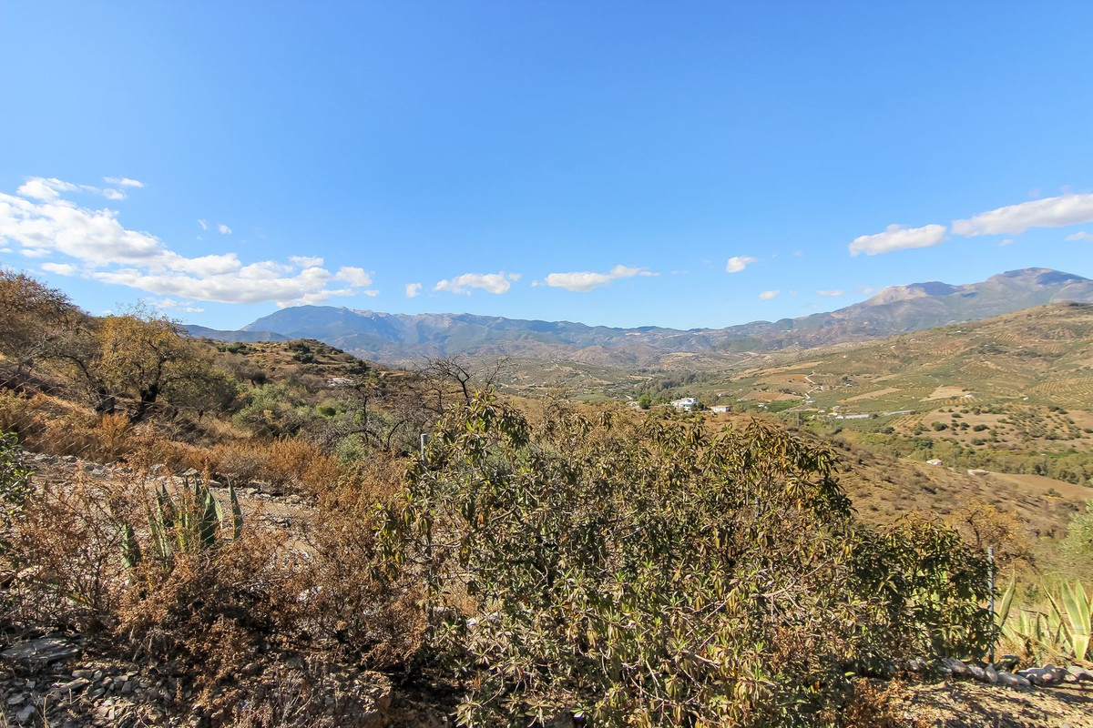 Se vende Finca - Cortijo de 3 dormitorios en Costa Del Sol, Málaga, España