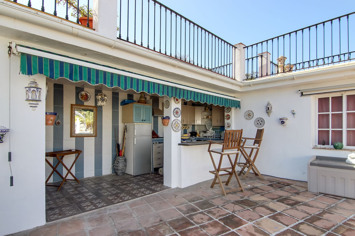 Se vende Finca - Cortijo de 3 dormitorios en Costa Del Sol, Málaga, España