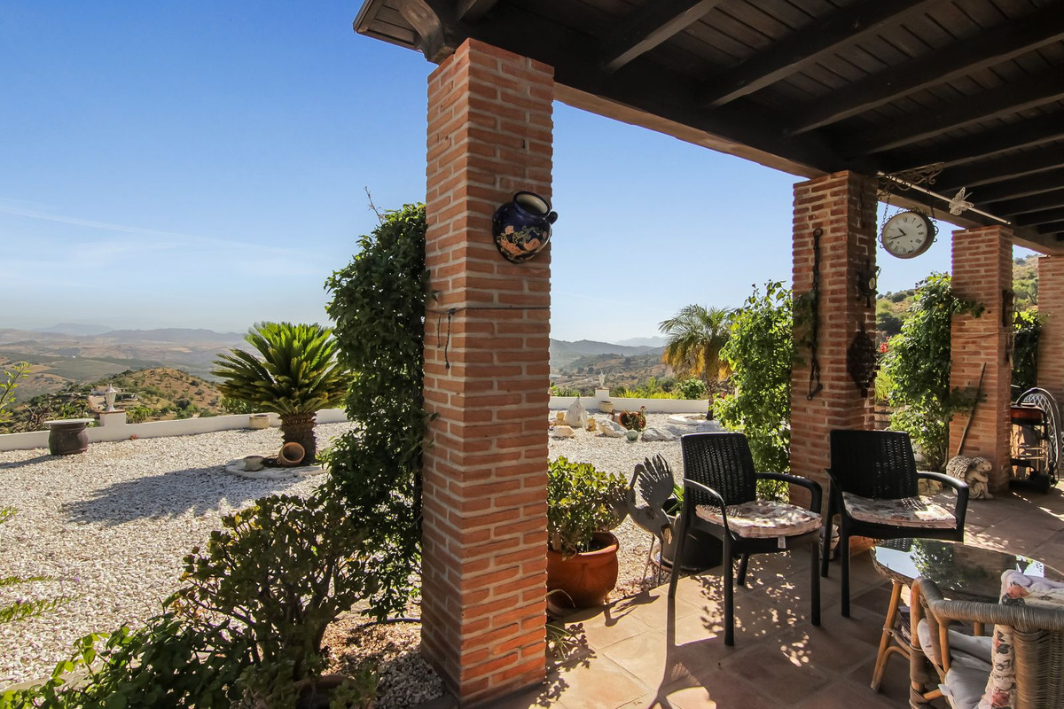 Se vende Finca - Cortijo de 3 dormitorios en Costa Del Sol, Málaga, España