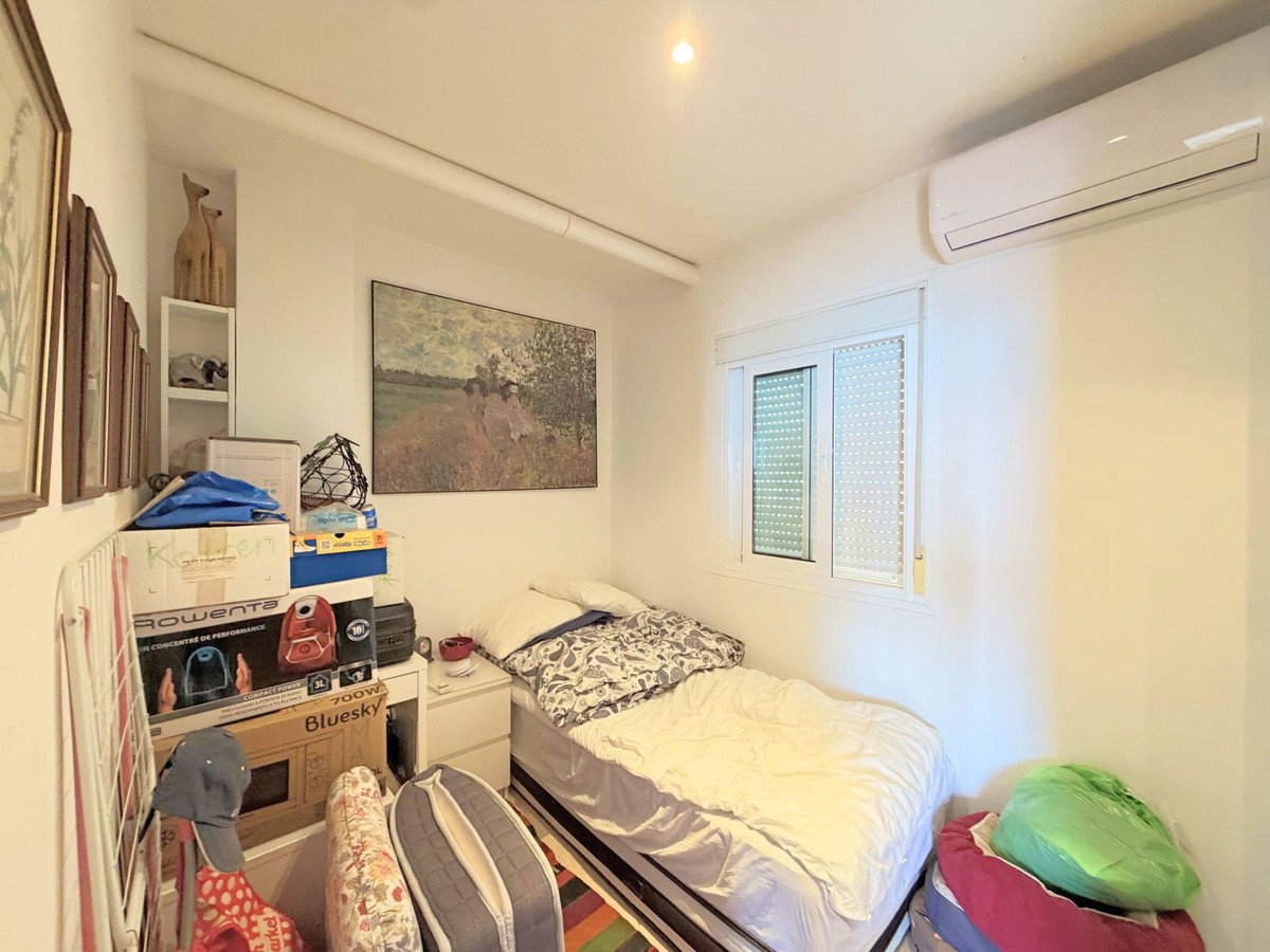 2 Bed Apartment for sale in Estepona Costa Del Sol, Málaga, Spain
