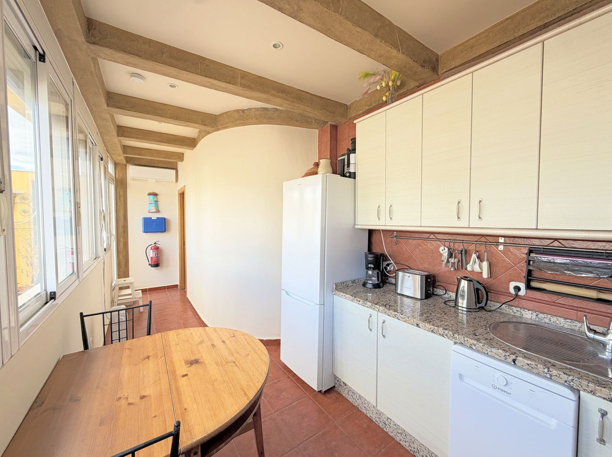 2 Bed Apartment for sale in Estepona Costa Del Sol, Málaga, Spain