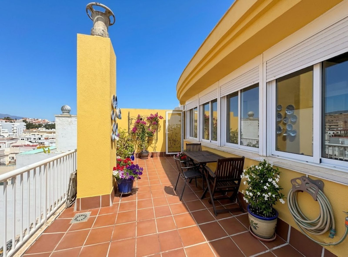 2 Bed Apartment for sale in Estepona Costa Del Sol, Málaga, Spain