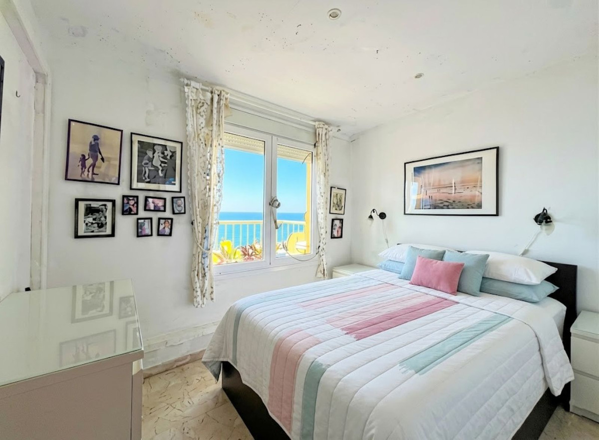 2 Bed Apartment for sale in Estepona Costa Del Sol, Málaga, Spain