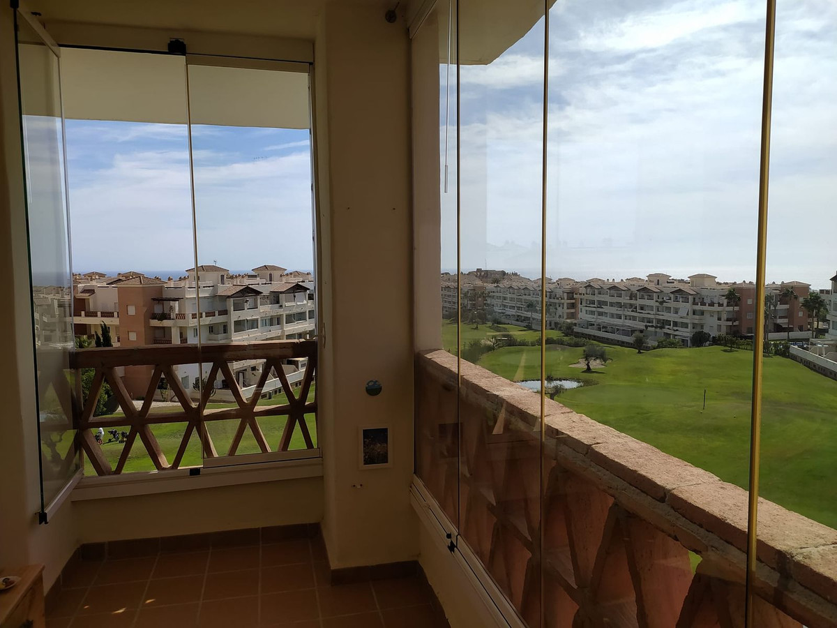 Se vende Apartamento Planta Media de 2 dormitorios en Costa Del Sol, Málaga, España