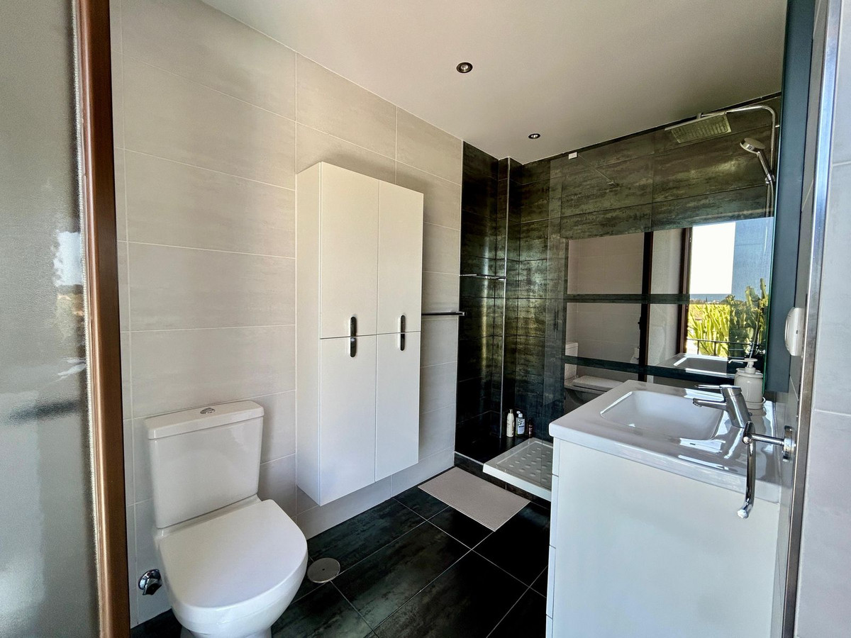 2 Bed Townhouse for sale in Nueva Andalucía Costa Del Sol, Málaga, Spain