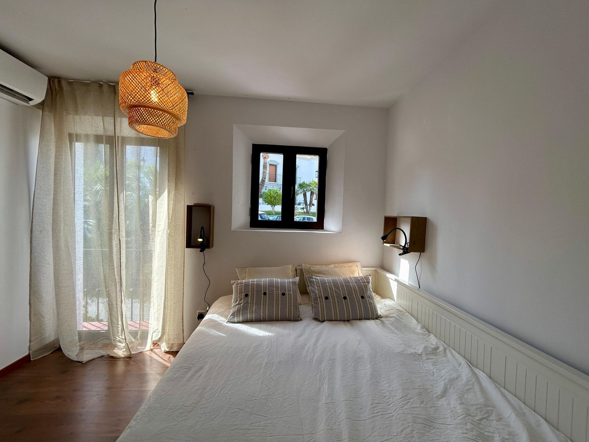 2 Bed Townhouse for sale in Nueva Andalucía Costa Del Sol, Málaga, Spain