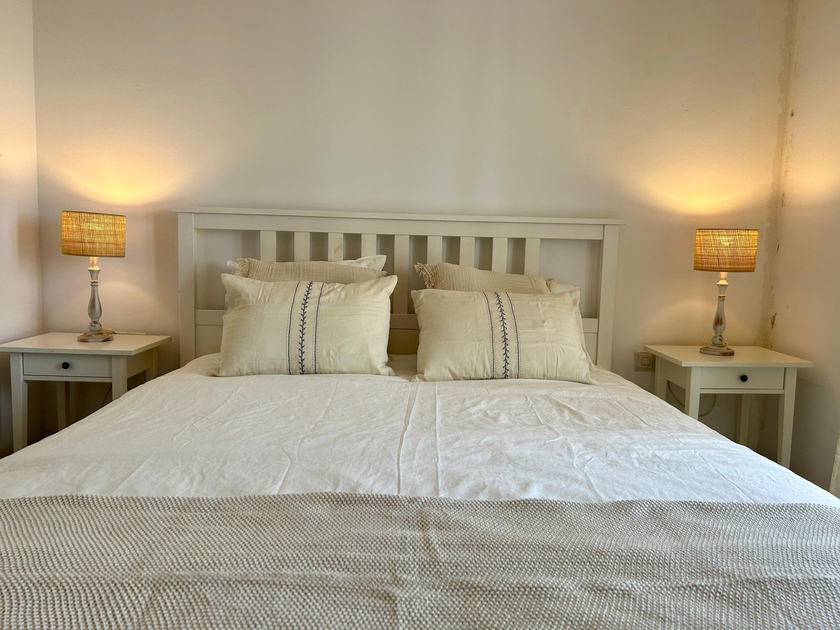 2 Bed Townhouse for sale in Nueva Andalucía Costa Del Sol, Málaga, Spain