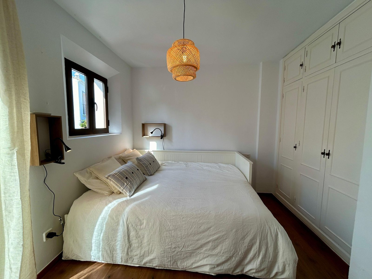 2 Bed Townhouse for sale in Nueva Andalucía Costa Del Sol, Málaga, Spain