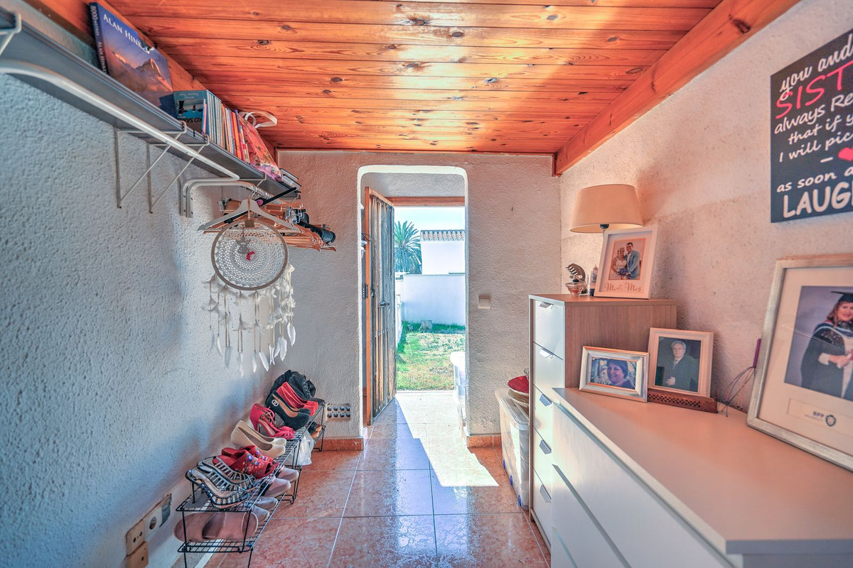 Se vende Villa - Chalet de 2 dormitorios en Costa Del Sol, Málaga, España