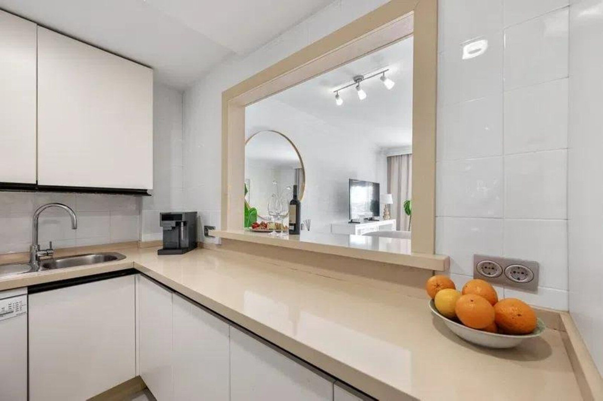 2 Bed Apartment for sale in Puerto Banús Costa Del Sol, Málaga, Spain