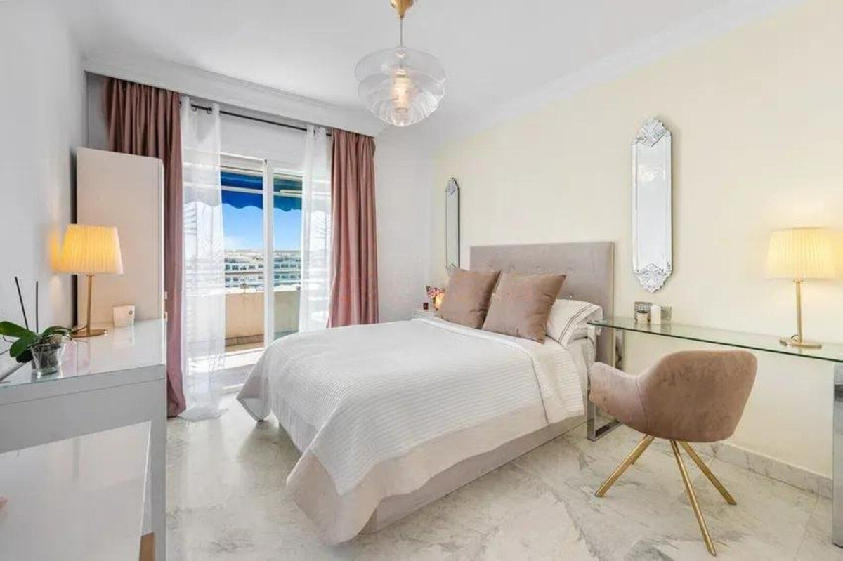 2 Bed Apartment for sale in Puerto Banús Costa Del Sol, Málaga, Spain