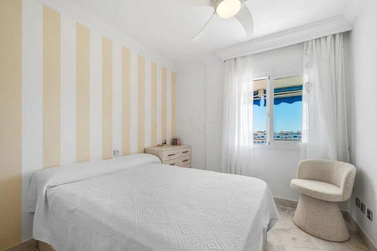 2 Bed Apartment for sale in Puerto Banús Costa Del Sol, Málaga, Spain