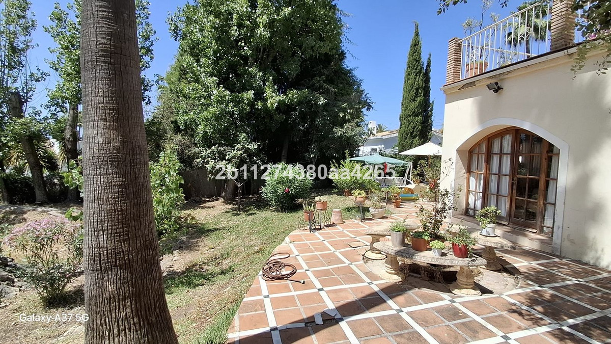 7 Bed Townhouse for sale in El Rosario Costa Del Sol, Málaga, Spain