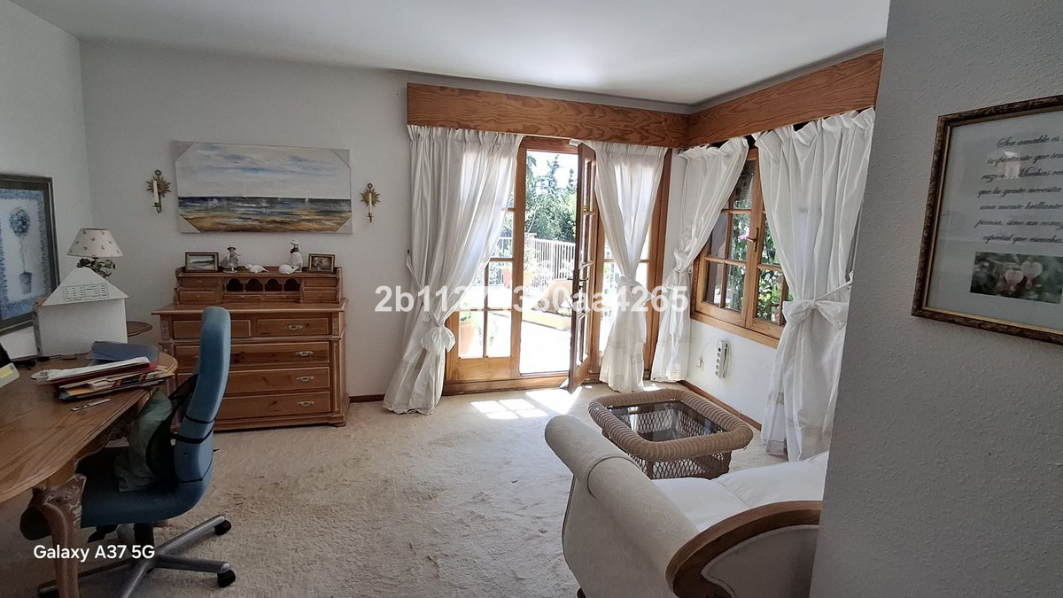 7 Bed Townhouse for sale in El Rosario Costa Del Sol, Málaga, Spain