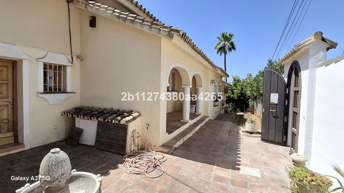 7 Bed Townhouse for sale in El Rosario Costa Del Sol, Málaga, Spain