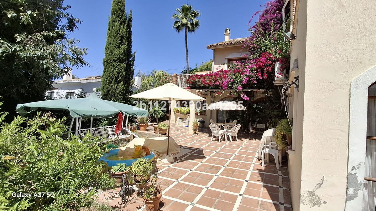 7 Bed Townhouse for sale in El Rosario Costa Del Sol, Málaga, Spain