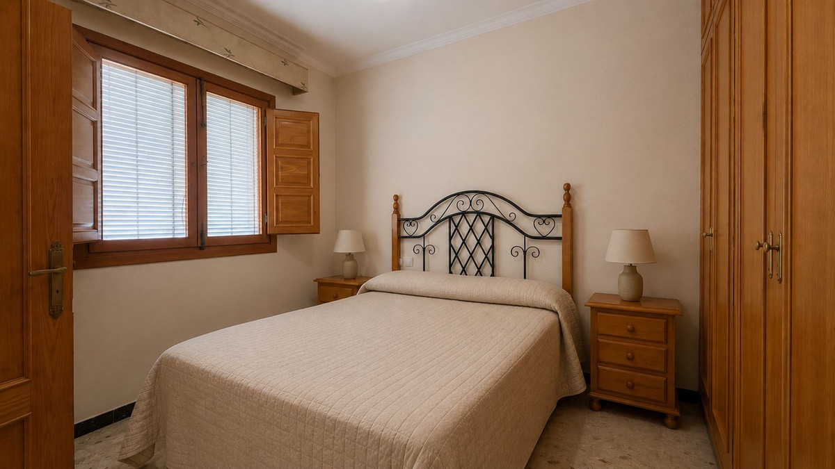 Se vende Apartamento en Planta Última de 3 dormitorios en Costa Del Sol, Málaga, España
