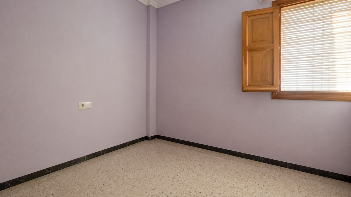 Se vende Apartamento en Planta Última de 3 dormitorios en Costa Del Sol, Málaga, España