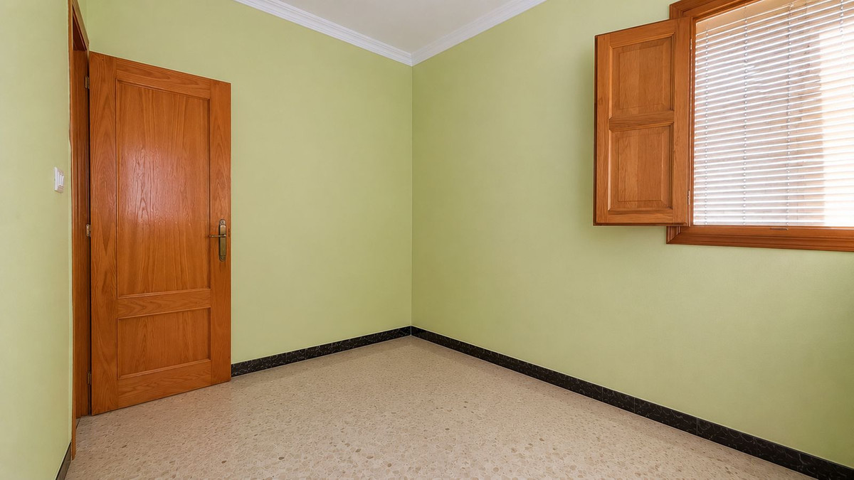Se vende Apartamento en Planta Última de 3 dormitorios en Costa Del Sol, Málaga, España