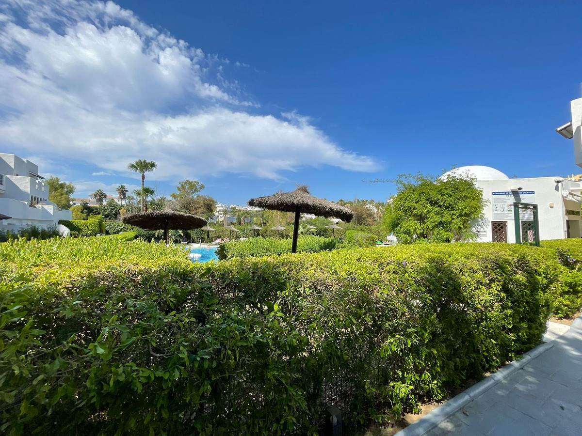1 Bed Apartment for sale in Selwo Costa Del Sol, Málaga, Spain
