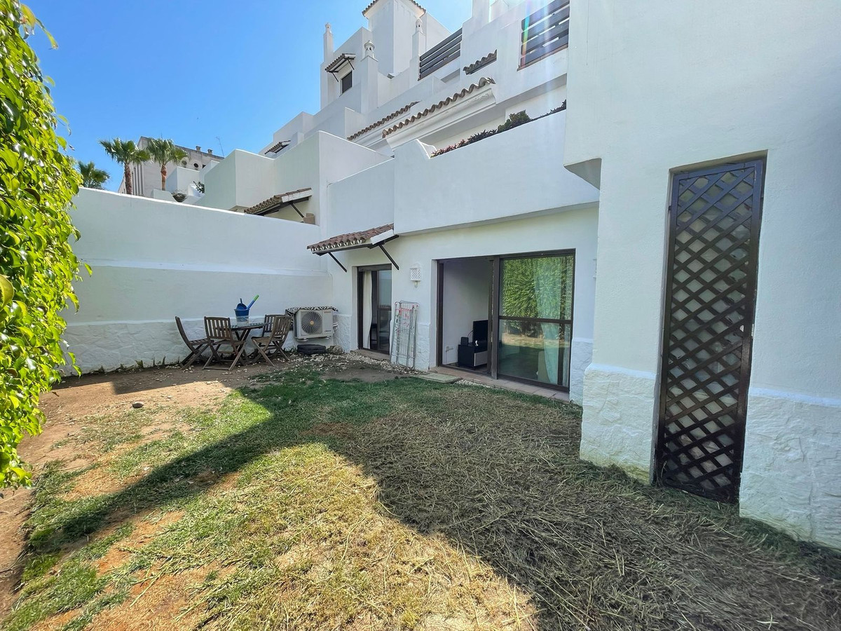 1 Bed Apartment for sale in Selwo Costa Del Sol, Málaga, Spain