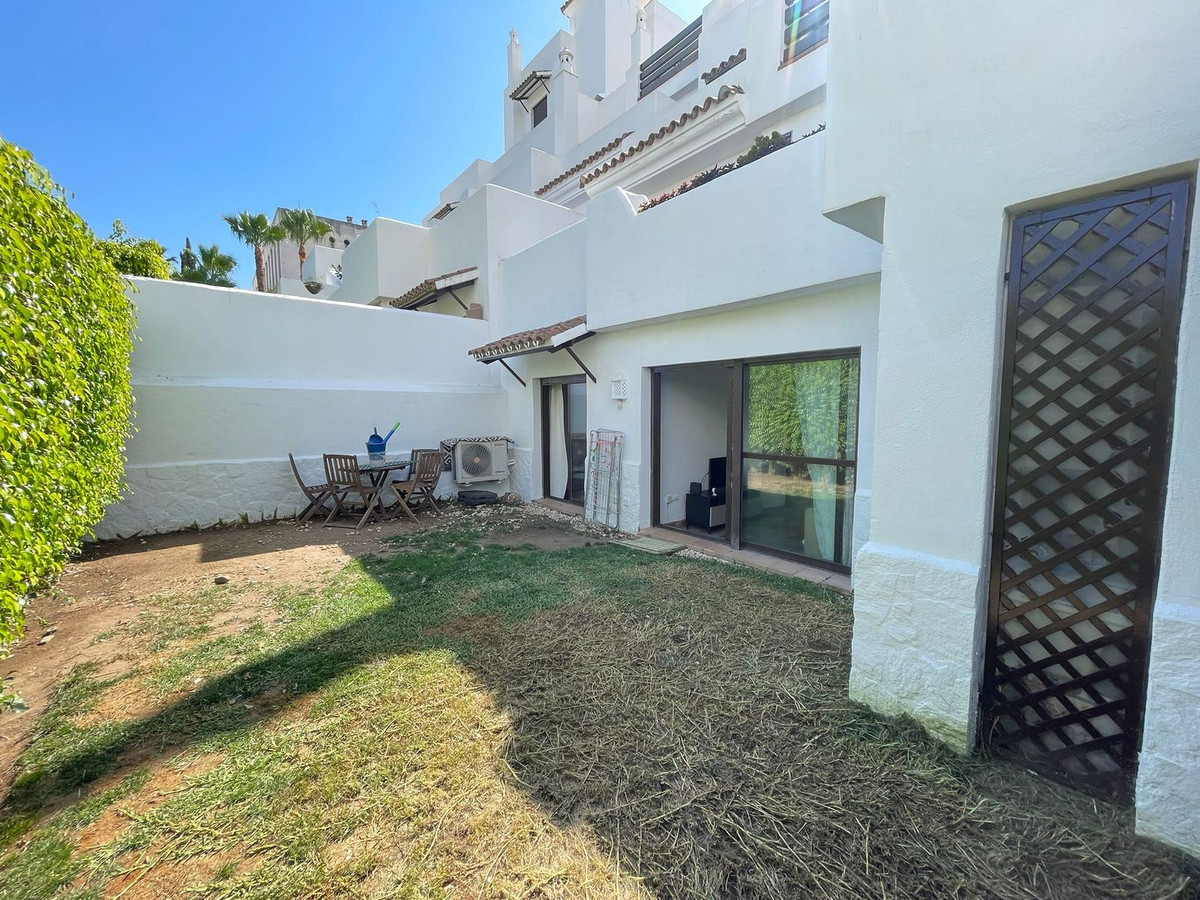 1 Bed Apartment for sale in Selwo Costa Del Sol, Málaga, Spain