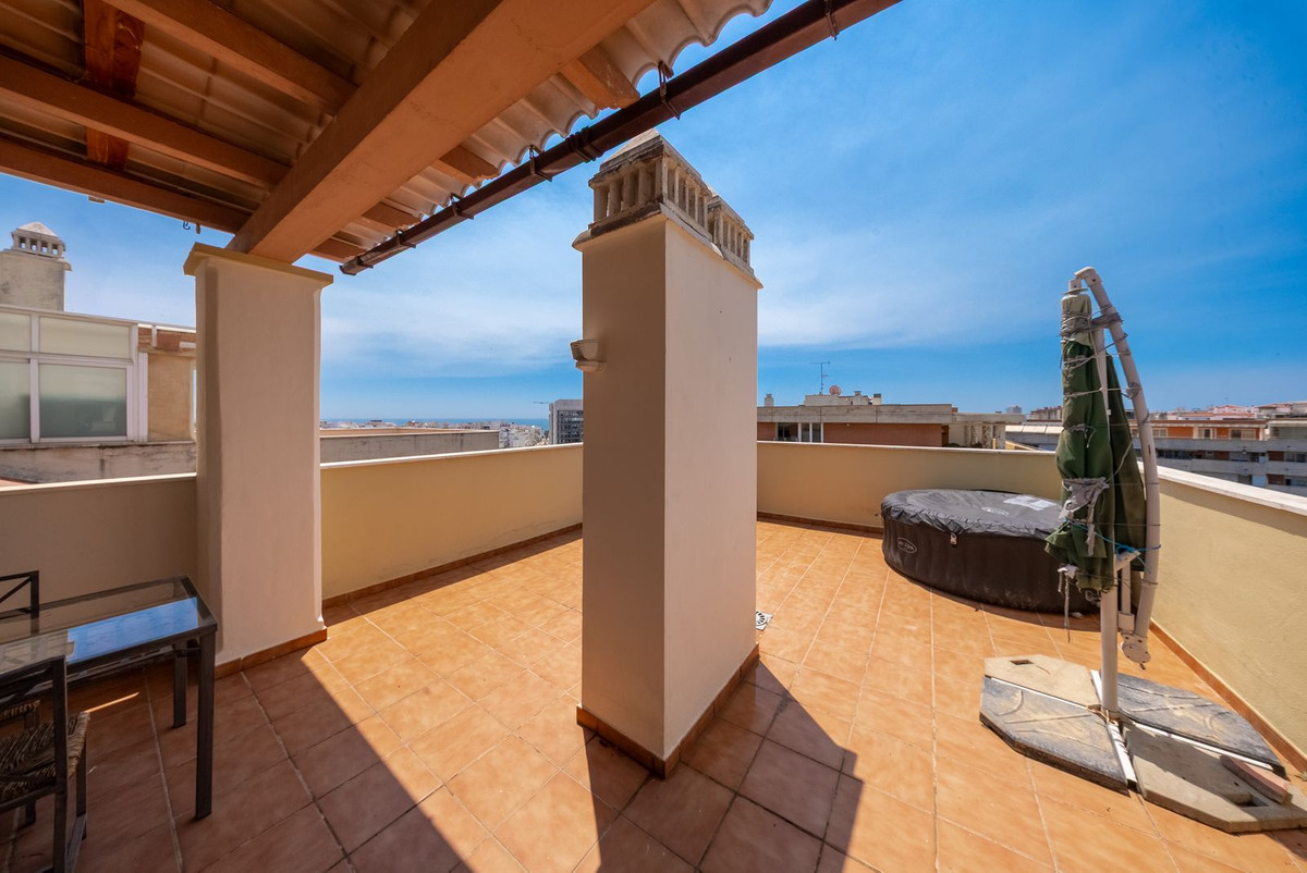 2 Bed Apartment for sale in Estepona Costa Del Sol, Málaga, Spain