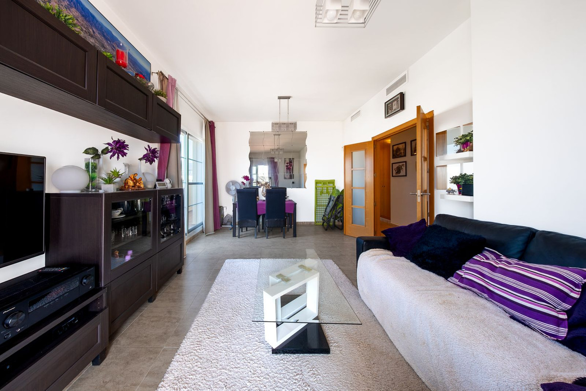 2 Bed Apartment for sale in Estepona Costa Del Sol, Málaga, Spain